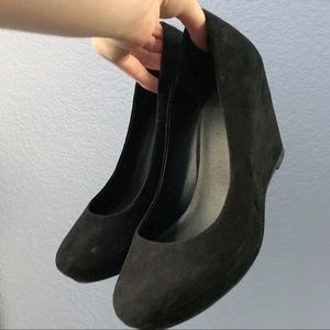 Black pair of wedges from apt. 9 in size 6
